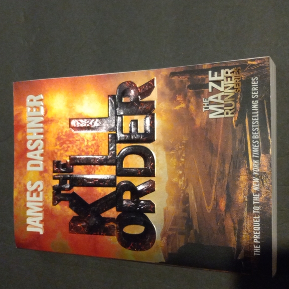 The Maze Runner complete 5 book collection - Picture 3 of 12